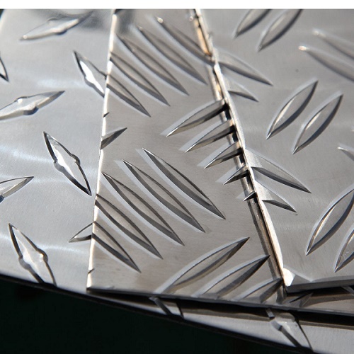 Рифленый алюминиевый лист 0,4 мм